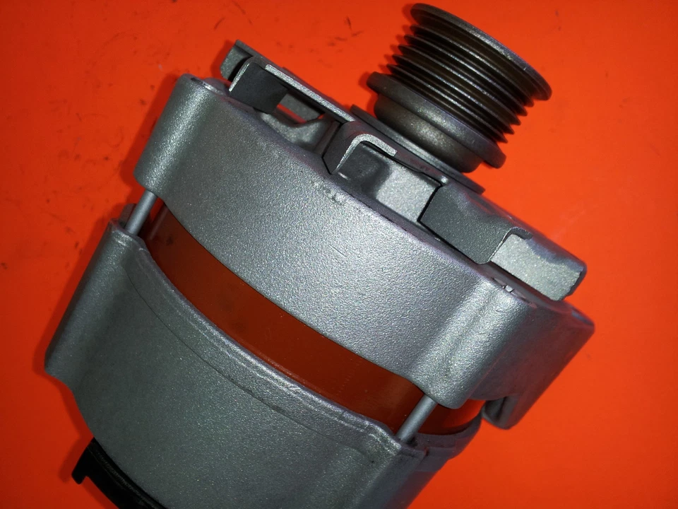 Alternador Mercedes Benz 300CE 1990 a 1992 6 cilindros motor 3,0 litros 80AMP Foto 2 de 3