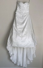 299.99 David's Bridal: Taffeta A-Line Wedding Dress with Sweetheart Neck Size 8