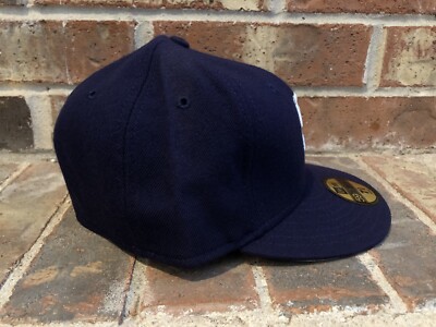 Vintage New Era 7 3/8 San Diego Padres Made in USA 59Fifty Vintage New Era 7 3/8 San Diego Padres Made in USA 59Fifty