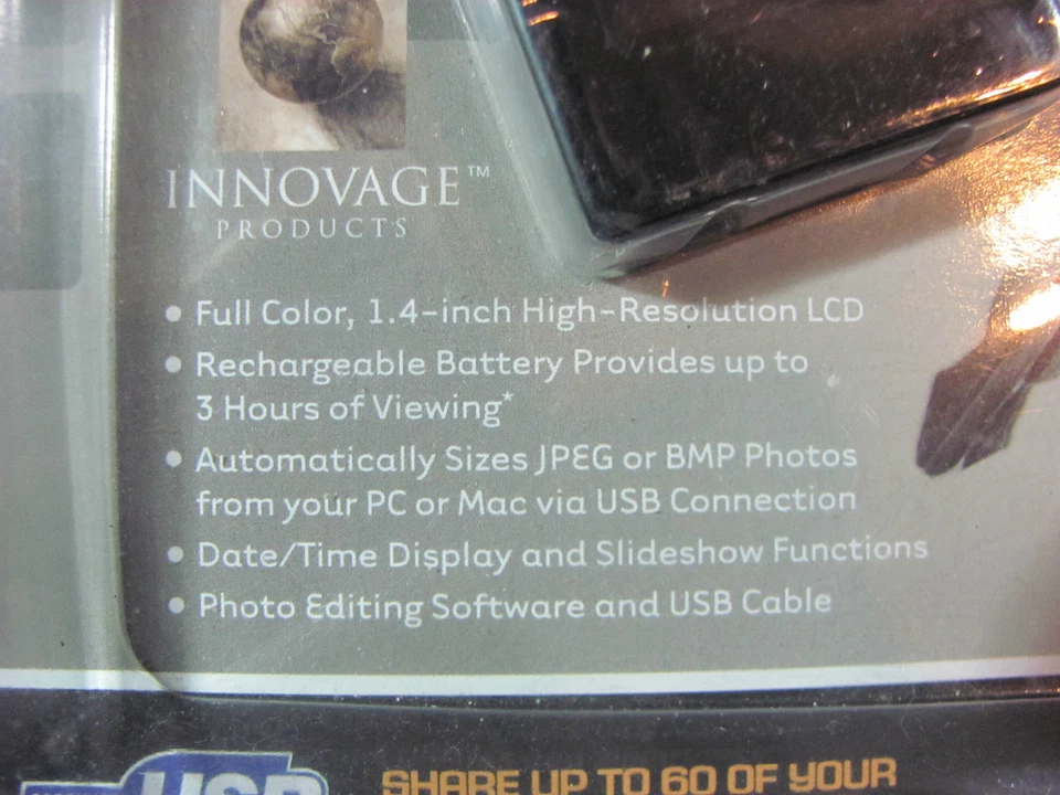 Innovage 8Mb/USB Rechargeable Digital Photo Album with Key Chain - Image 3 of 4