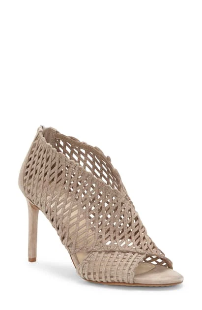 Vince camuto armenta sandal clearance