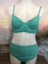 NWT Cupshe Two Piece Swimsuit Size Small Green Textured Underwire