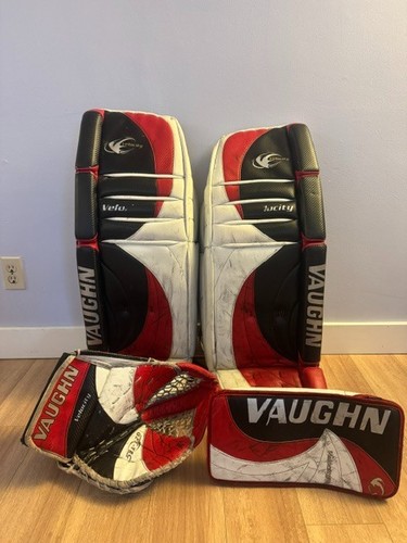 Hockey Goalie Full Set (Vaughn) 37' Pads, Senior Glove and Blocker