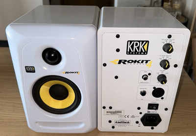 KRK ROKIT 4 aktiver 2-Wege Studiomonitor 70W Weiß verkabelt RCA/XLR/TRS