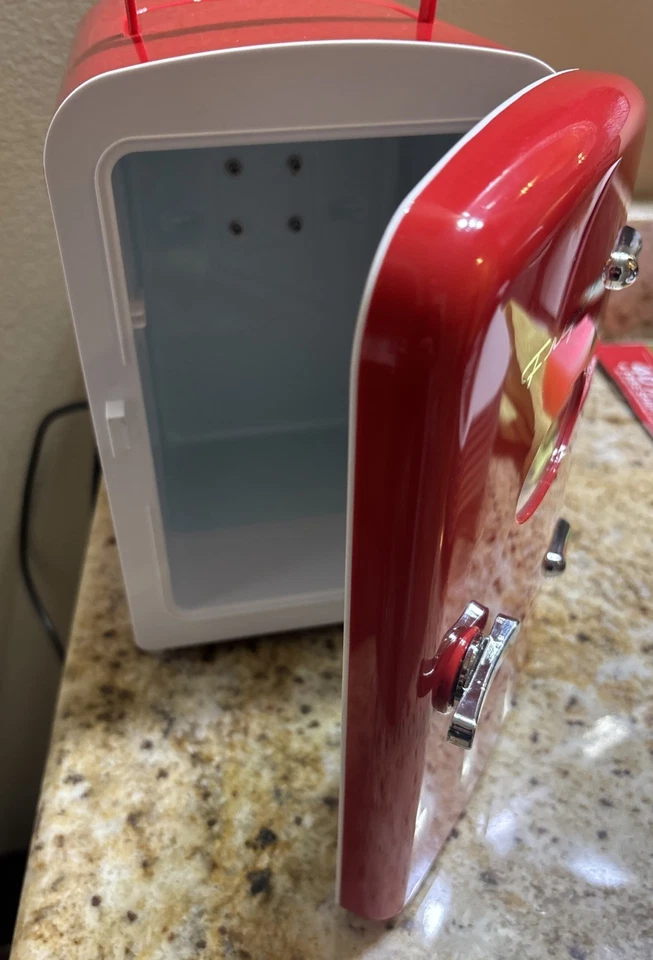 Frigidaire Mini Fridge Retro Look Refrigerator - Image 3 of 4