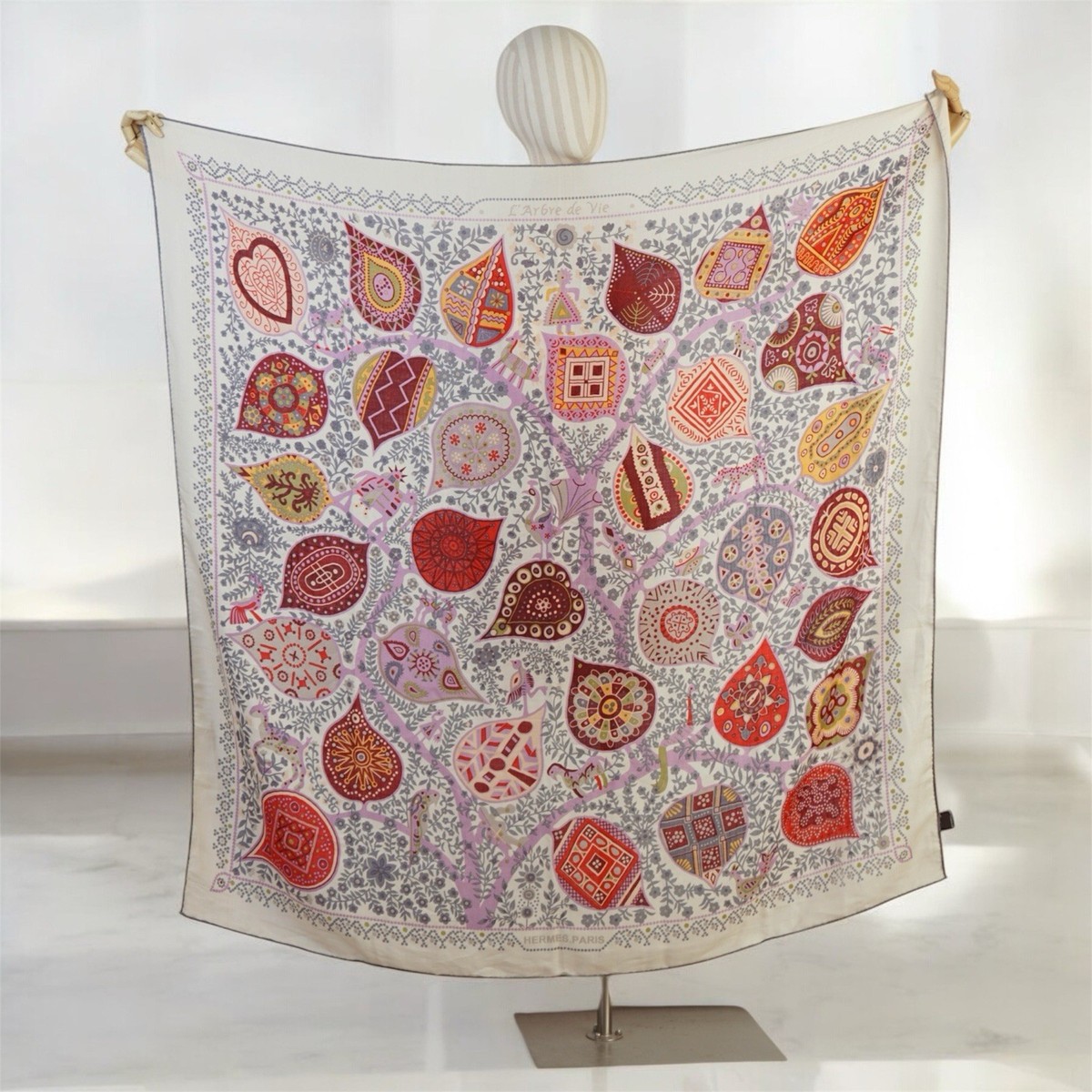 Rare HERMES Cashmere Silk Shawl Scarf 140cm L'ARBRE DE VIE
