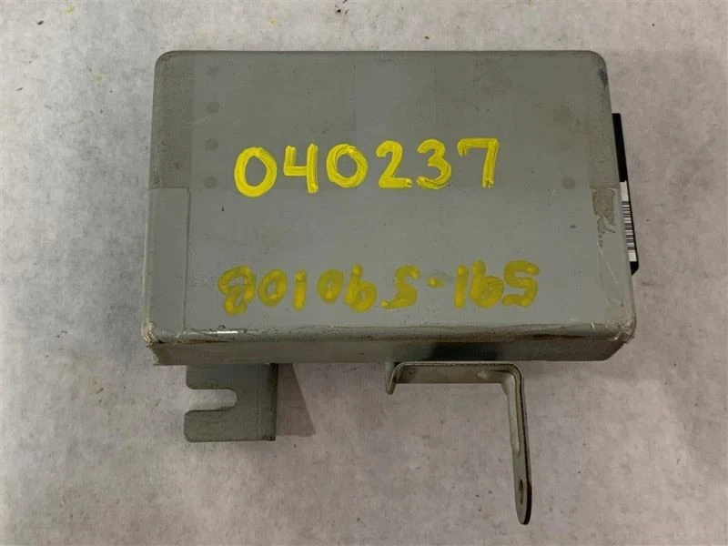 Chassis ECM Transmission Under Center Dash 6-153 Fits 95-97 MAZDA 626 3794492 Foto 2 de 4