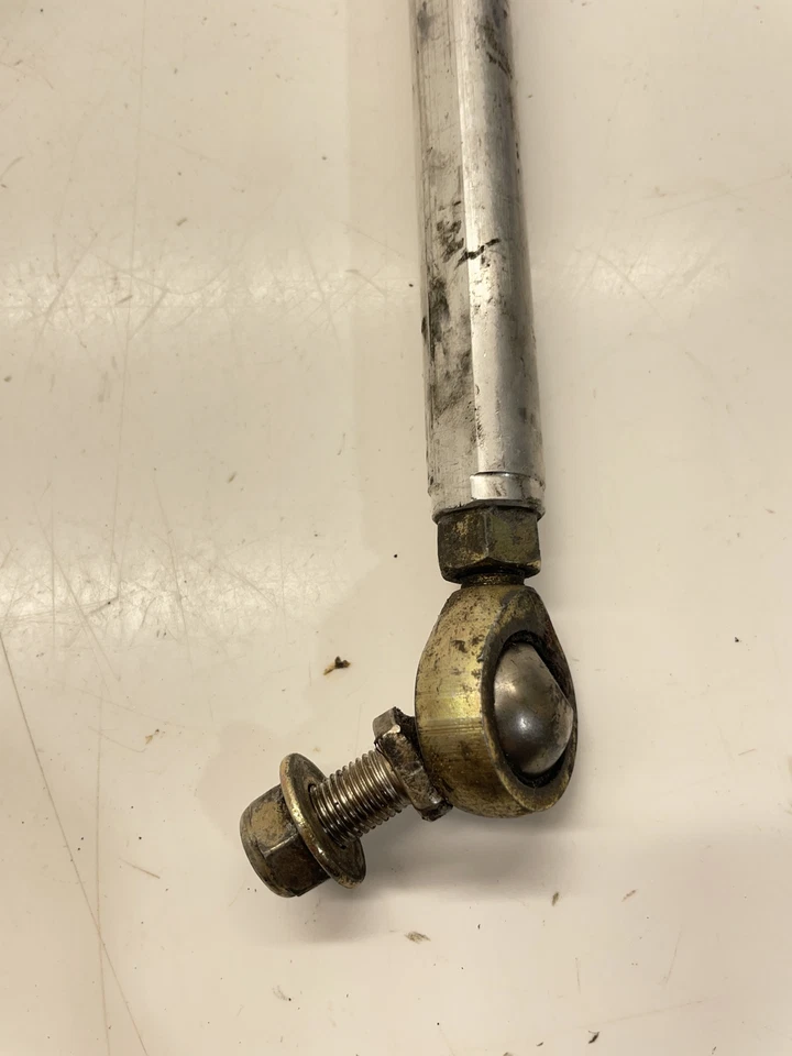 Tie Rod com 7061164 7061163 - 2010 POLARIS 800 Dragon IQ - Imagem 2 de 4