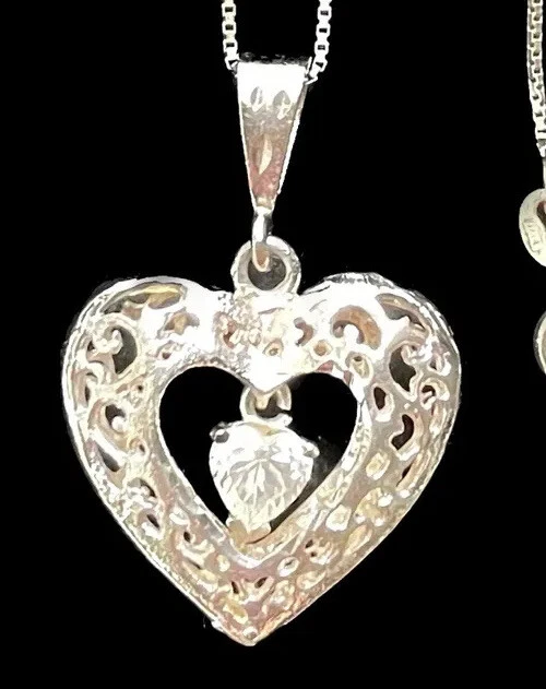 VETEMENTS Vintage! Collana cuore aperto filigrana zirconi a forma di cuore galleggiante tono argento 25"
