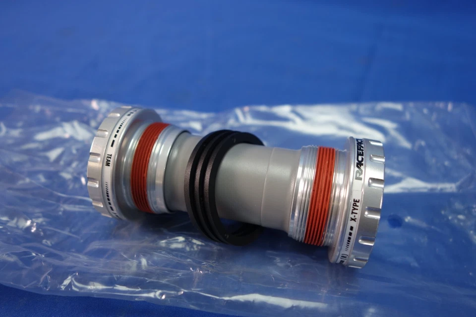 NEW Race Face Team X-Type BSA English threaded - 24mm Bearing Bottom Bracket - Image 2 of 4