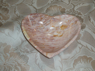 Vintage Pink Yellow Purple Marble Stone Heart Shaped Trinket Dish Mint Condition