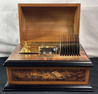 Reuge Musical Treasure Chest Metal Disc Player Music Box w/ 9 Discs