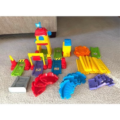 VTech Go! Go! Smart Wheels Train Station - Partial Set - Station Tested & Works