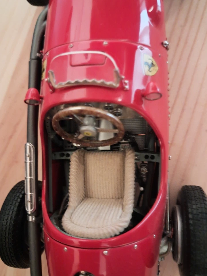 cmc 1/ 18 ferrari 500f2 . 1953 - Photo 4/4