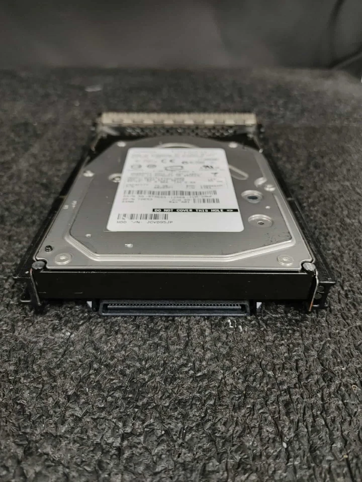 Dell TD653 HUS151473VL3800 0B20921 73GB 15K RPM Ultra-320 80-Pin 3,5" HDD - Image 4 of 4