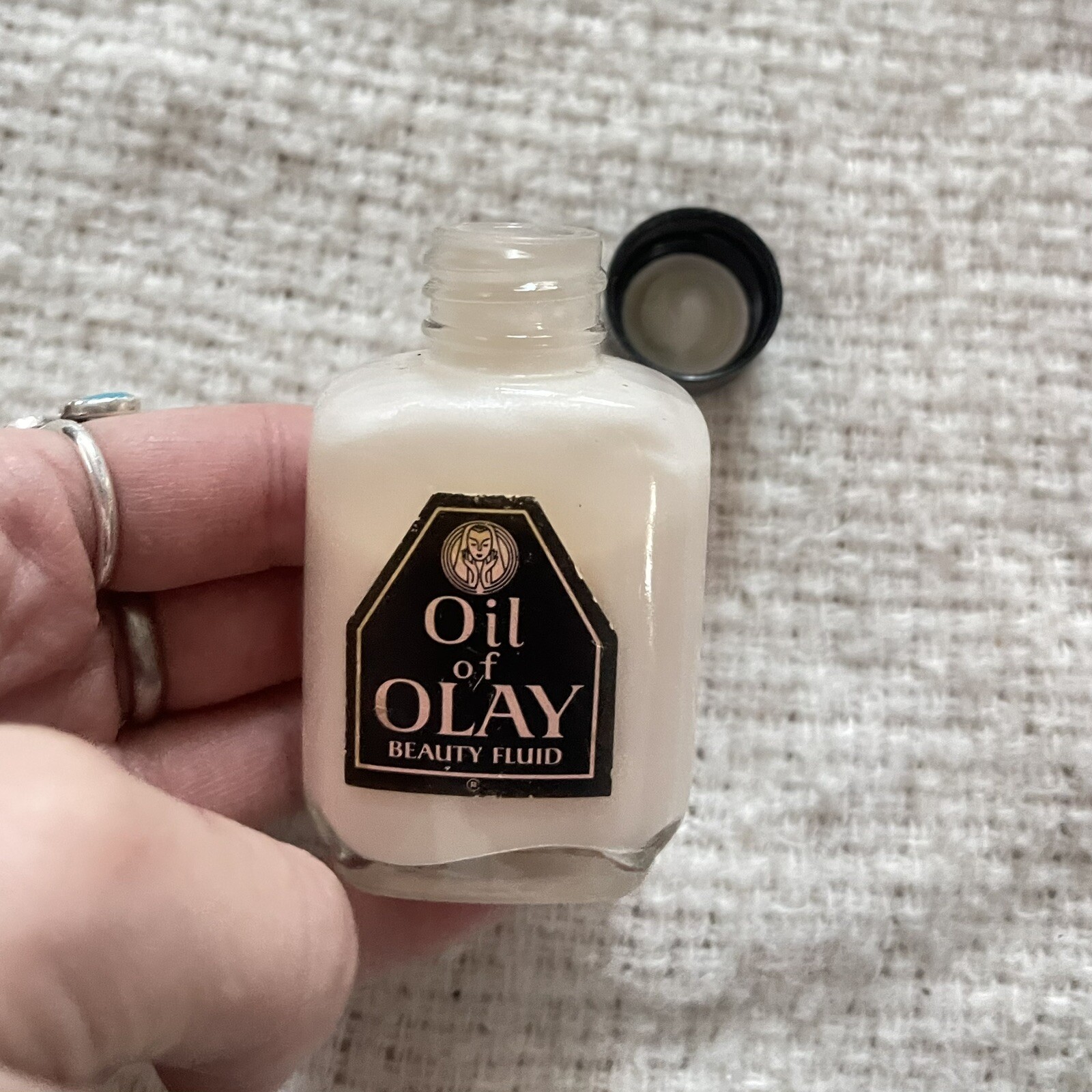 New Vintage Original Oil of Olay Beauty Lotion Liquid Fluid 1 oz
