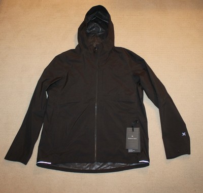 lululemon outpour shell