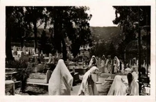 Old postcard AK ALGERIA Algiers Le Friday au Cimetiere d’El Ketar (736013)