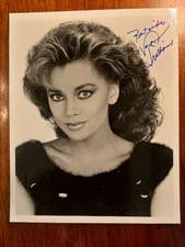 STUNNING VINTAGE GLAMOROUS 8X10 PHOTO SIGNED BY ACTRESS SINGER VANESSA WILLIAMS