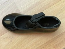 Danshuz Tap Shoes Black 11M  NEW 
