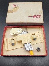 VINTAGE NICHOLS MINIATURE DYNA-MITE DERRINGER TOY CAP GUN REPLICA WITH CLIP BOX