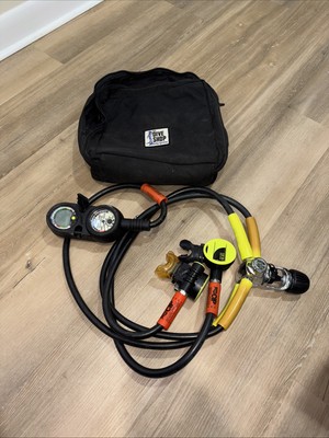 US Divers Octopus  Regulators & Mouth Piece Matrix Pivot Gauge Valve Hoses & Bag