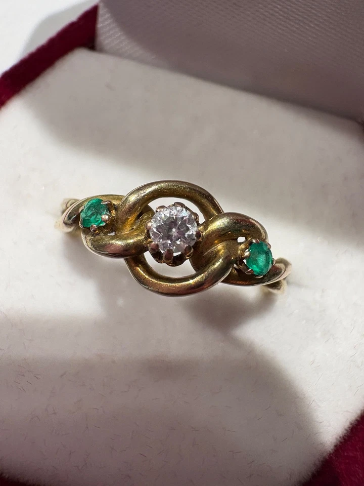 Ring, 585 Gelbgold (14 Karat), mit Brillant (0,1 ct), Smaragd, punziert, Gr. 55 - Bild 2 von 4