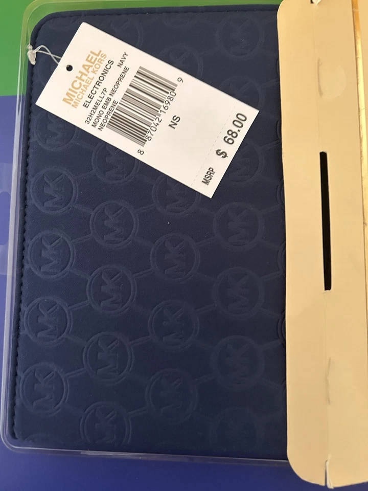 Michael Kors Embossed Logo Blue Ipad Tablet Sleeves Case Cover New With Tag - Image 4 of 4