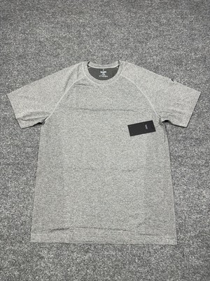 Fabletics The Training Day Tee Men's Shirt Mid Grey Size LARGE Short Sleeve NEW