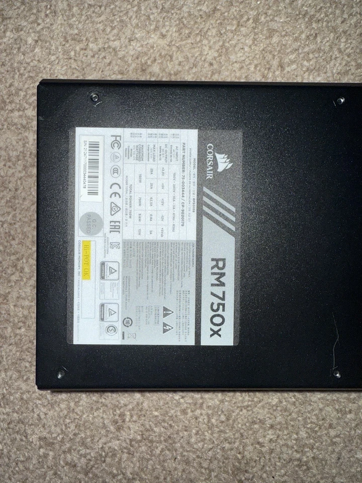 Corsair RM750x Modular Power Supply with Cables Black - Image 2 of 4