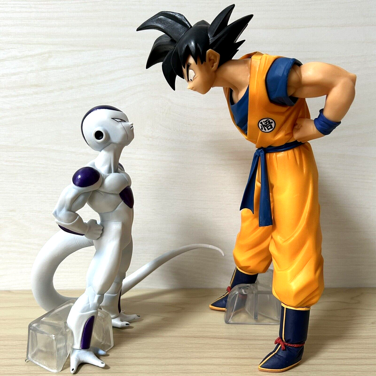 Dragon Ball Goku & Frieza Figure Ichiban Kuji Battle on Planet