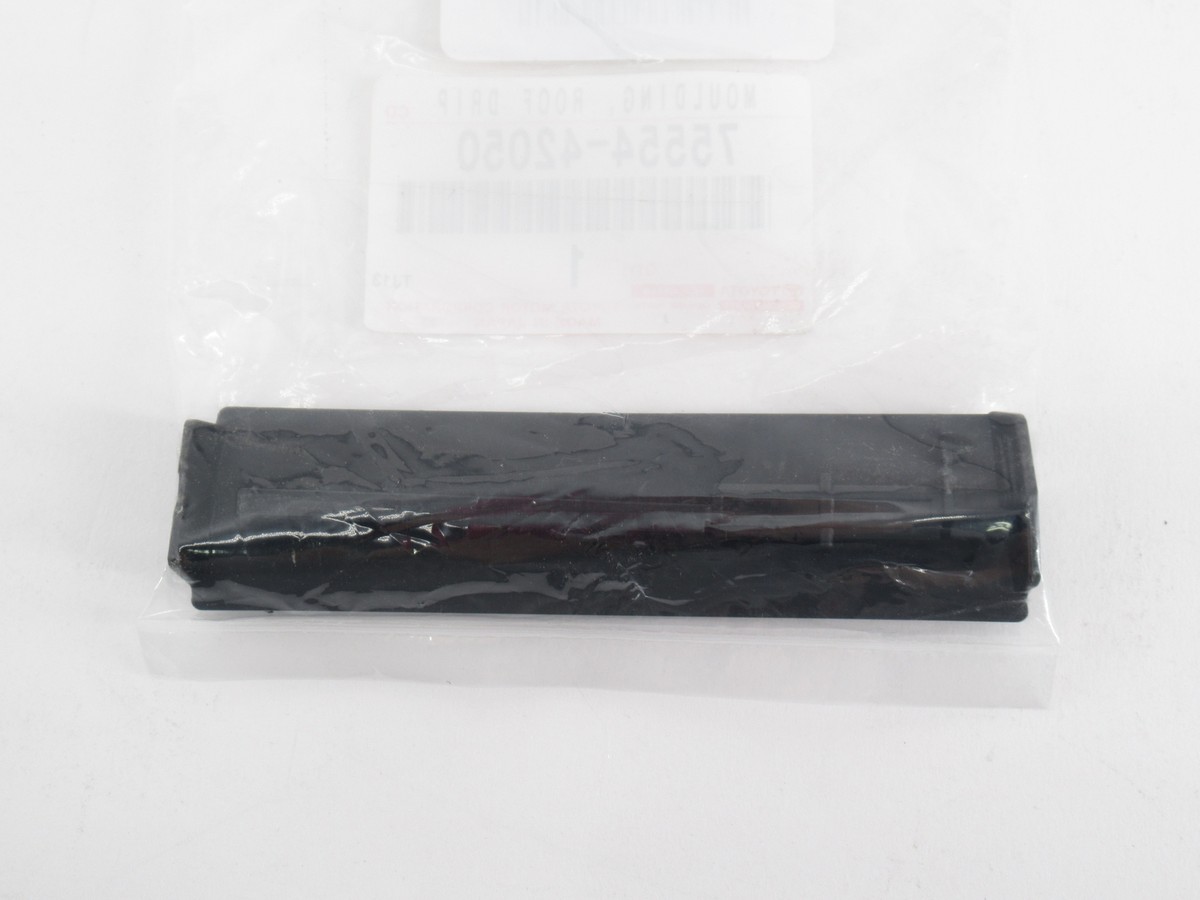 Genuine OEM Toyota 75554-0R050 Driver LH Drip Molding Roof 2019