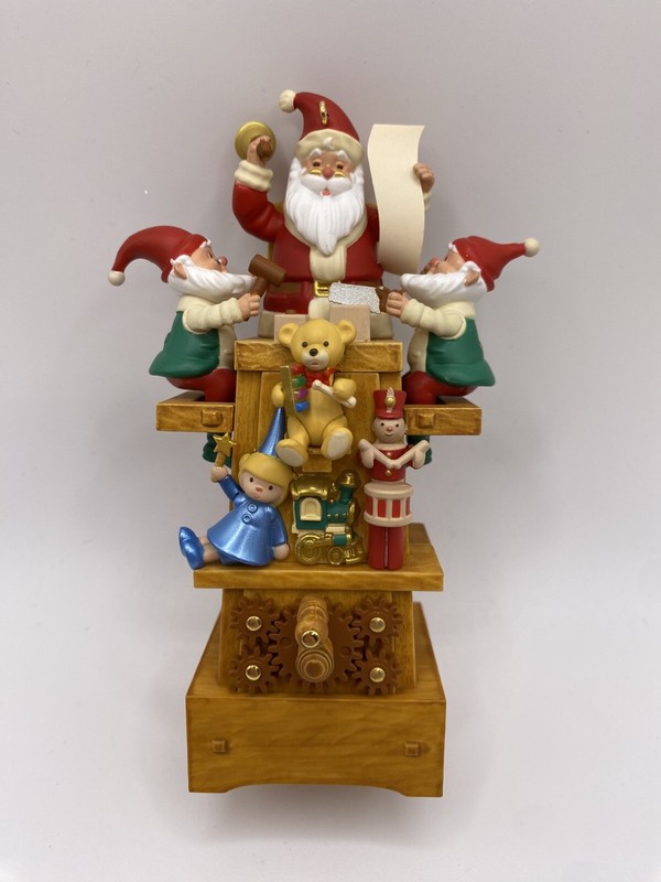 2009 Hallmark Keepsake "Santa's Jolly Workshop" Magic Sound- NO BOX- READ