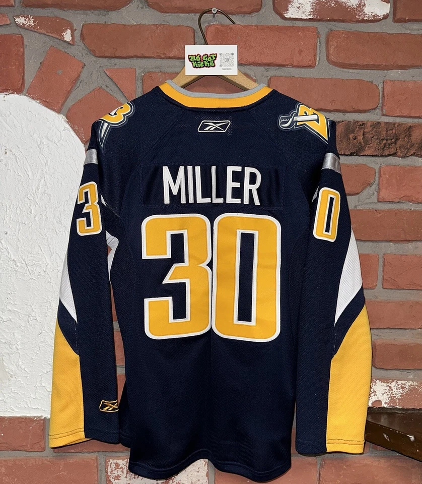 Camiseta deportiva de hockey NHL Reebok Buffalo Sabres Ryan Miller #30 azul marino/amarillo WMNS Foto 2 de 4