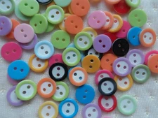 300pcs mix lot Nice Scrapbook Sewing Cardmaker 12mm 2holes round plastic button 