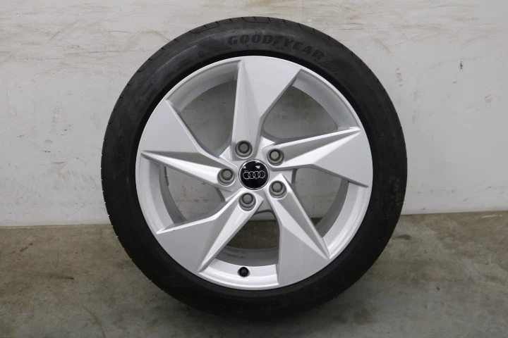 ORIGINAL ! Jantes 17 pouces Audi A3 8V 8Y ! 8Y0601025A - Photo 4/4