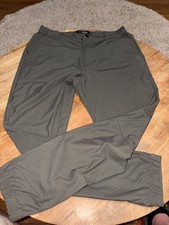 Cuts  men’s performance  joggers Gym Workout  Fitness green xl 34x30