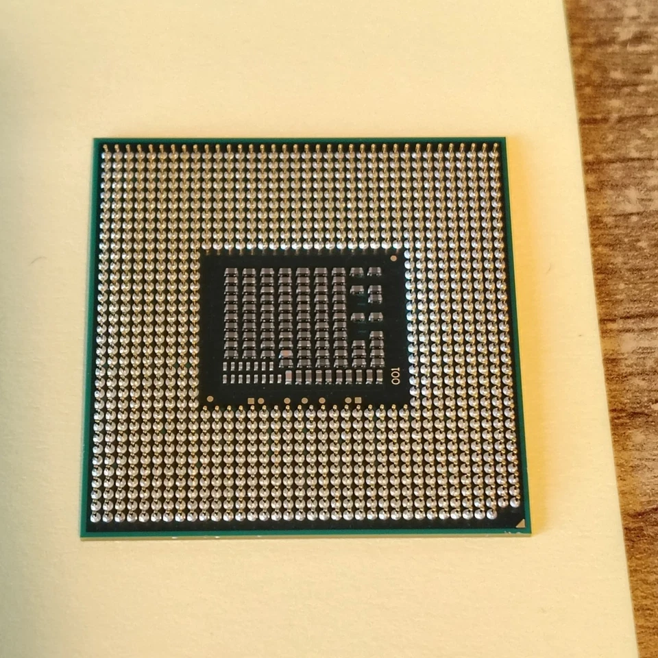 Procesador portátil Intel I5-2520M SR048 doble núcleo 2,5-3,2 GHz/3M Socket G2 Foto 3 de 4