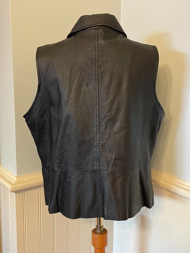 AMI Women’s Black 100% Leather  Full Zip Pockets Vest Jacket Western - XL - Image 2 of 4