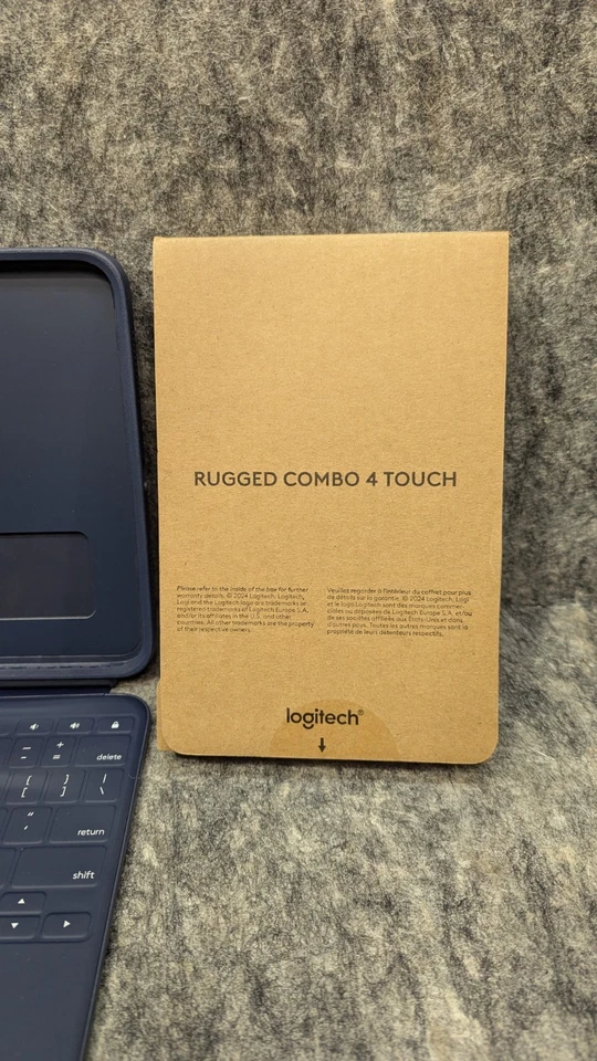 Logitech Rugged Combo 4 Touch Keyboard Case for Apple iPad 10th Gen 920011130 - Image 2 of 4