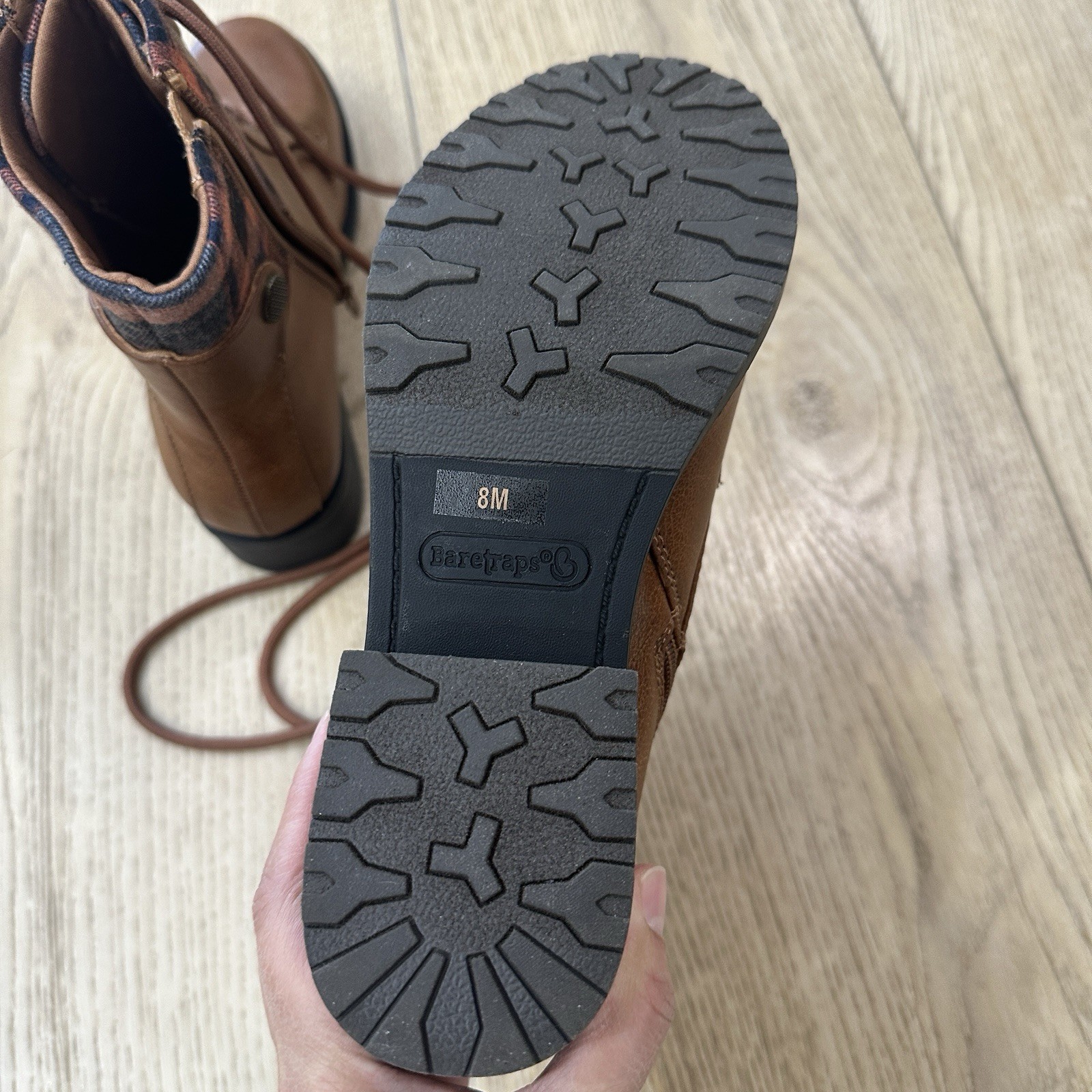 Baretraps Zipper Boot Size 8M Women's Shoes