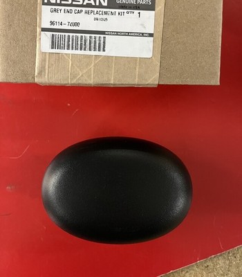 Genuine Nissan Step Bar Assembly End Cap 96114-7Z000