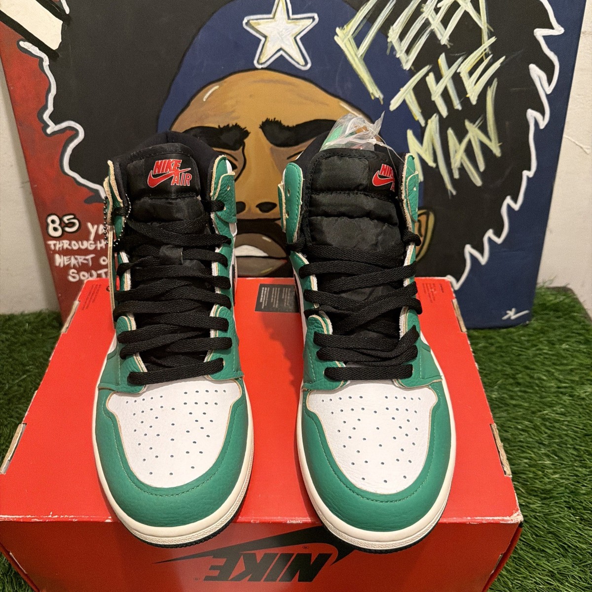 Size 11 W 9.5 M- Air Jordan 1 Retro OG High Lucky Green W