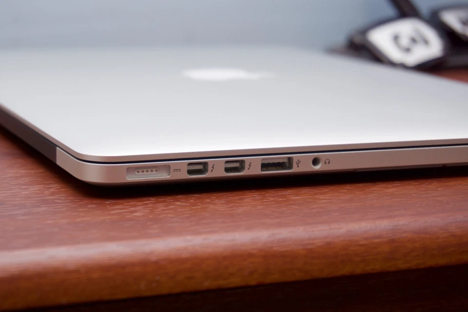 Apple MacBook Pro 15" 2015 · i7 · 16GB · 4TB, photo 2 of 4