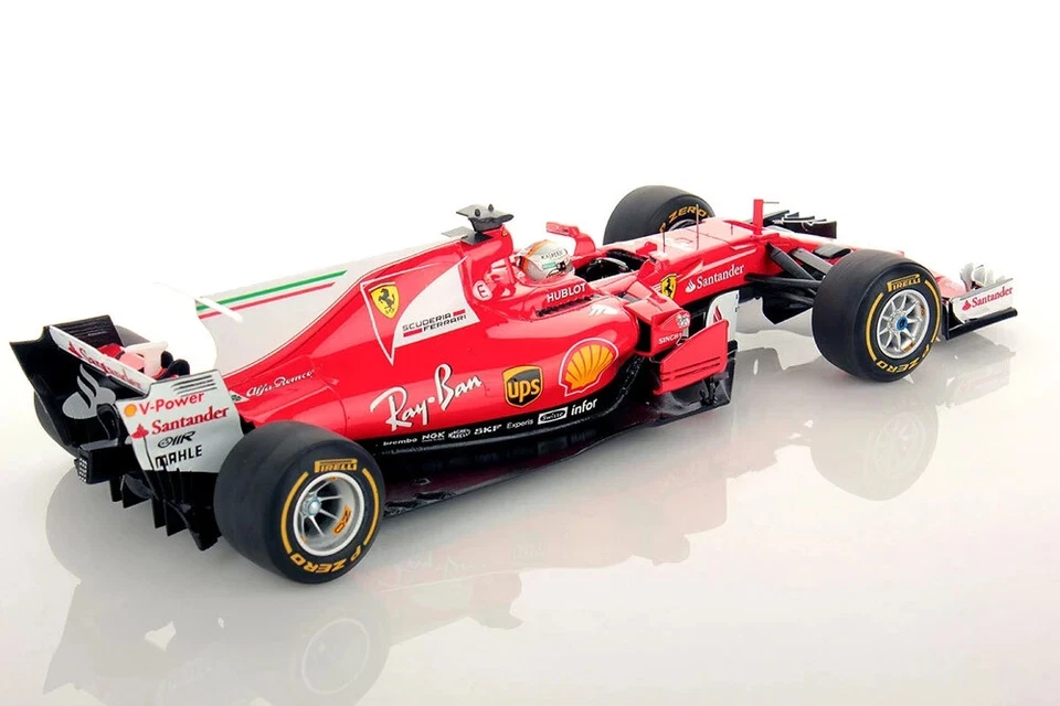 Ferrari SF70H 1º Gp. Australia Nº5 Sebastian Vettel 2017, Look Smart 1/18 - Image 4 of 4