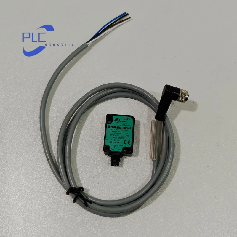 UB250-F77-E0-V31  PEPPERL+FUCHS brand new Capacitive sensor free shipping - Image 3 of 3