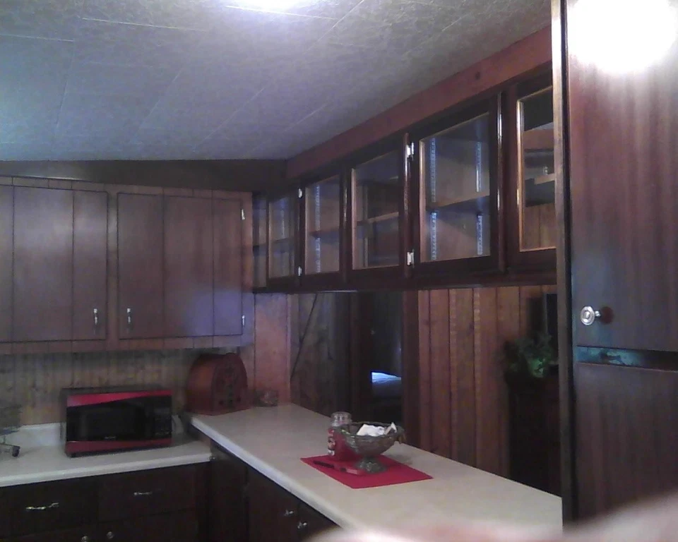 Kitchen Glass see thru Hanging Cabinet, solid Wood, 9ft 4" X 21" X 14" 3 shelves - Image 2 of 4