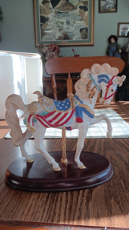 lennox carousel horse