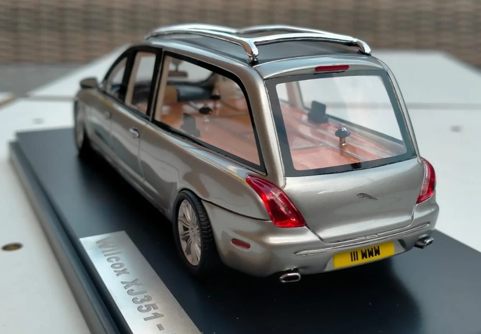 WILCOX JAGUAR XJ351 EAGLE HEARSE CARRO FUNEBRE GLM 1/43 NUOVO - Immagine 4 di 4