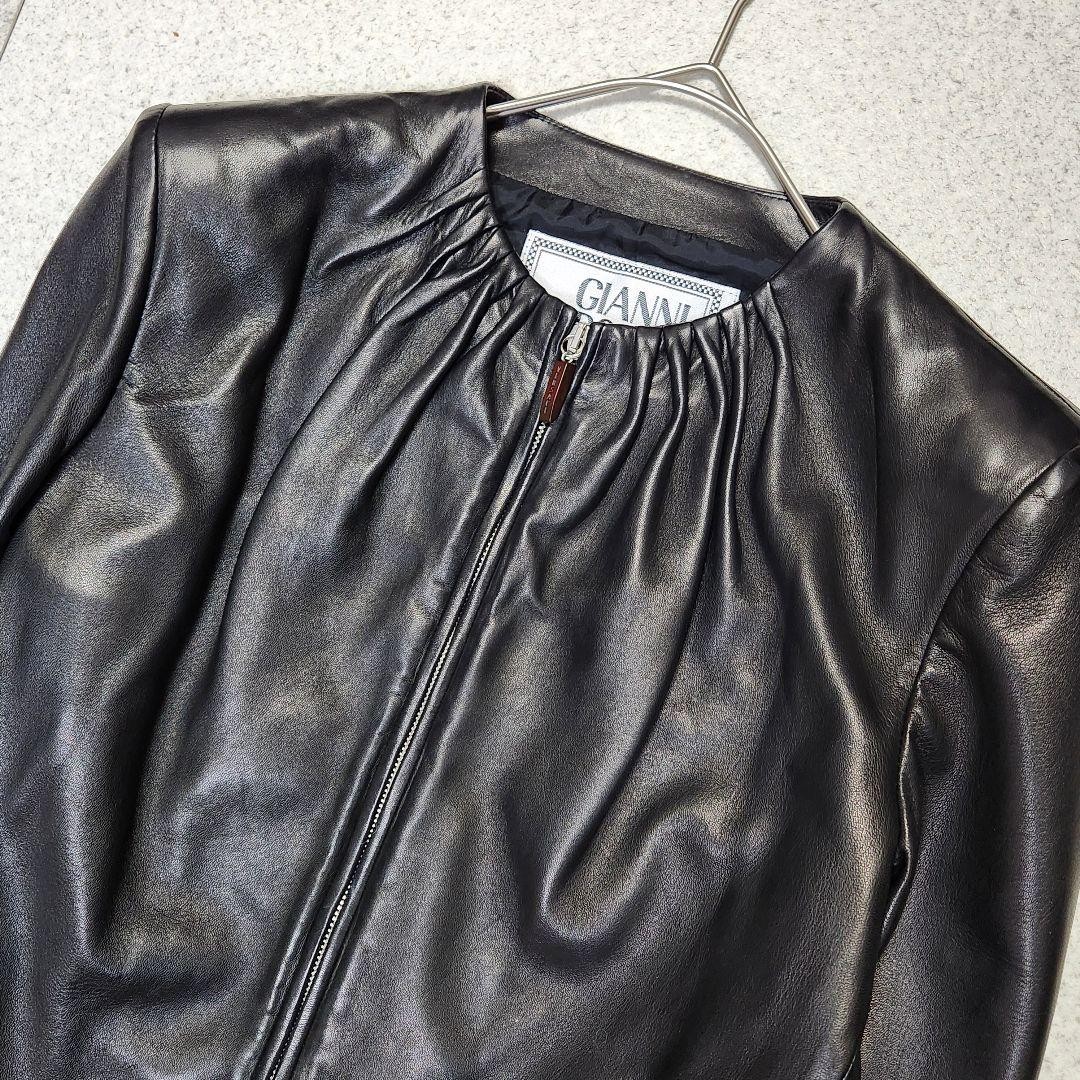 USED VERSACE COLLARLESS LEATHER JACKET, ZIP-UP, BLACK LAMB LEATHER, SIZE 40 GO thumbnail 3